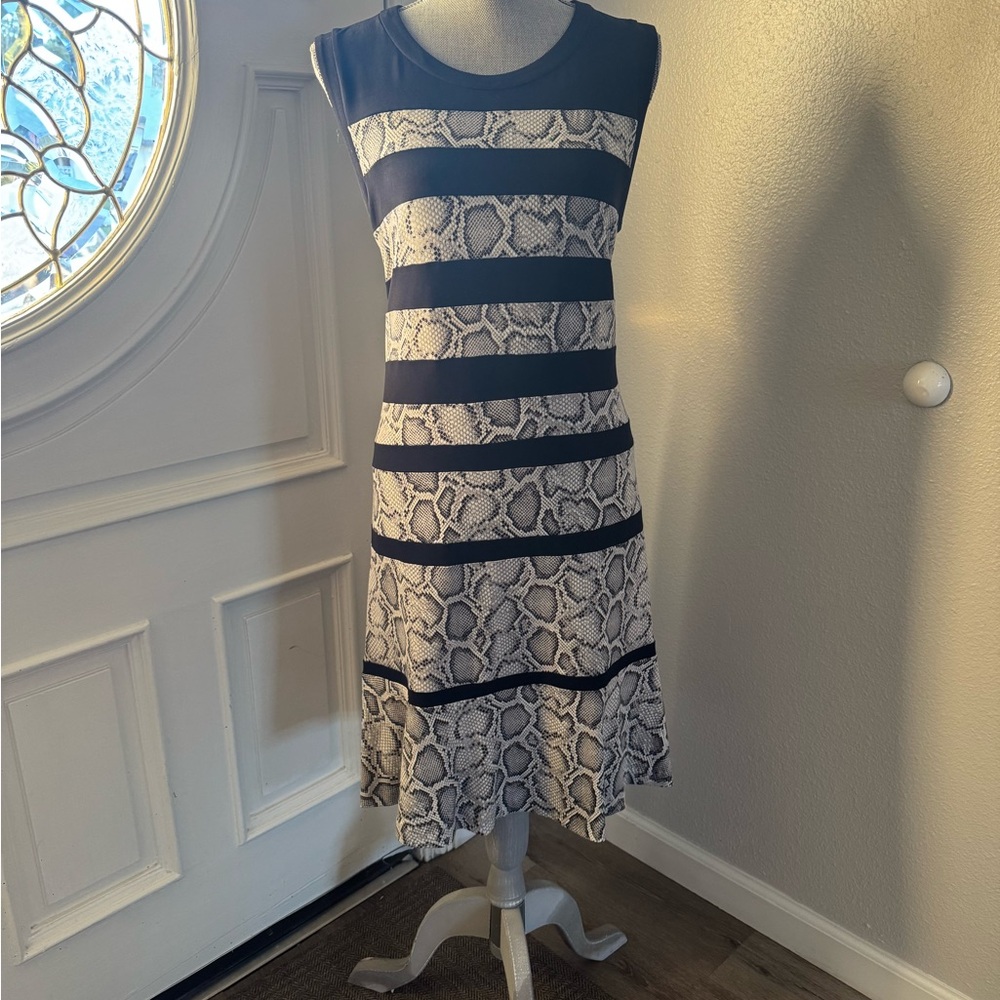 Sleeveless Snake Print Dress